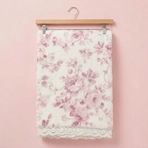 NWT Floral Pink and White Blanket with Lace Trim